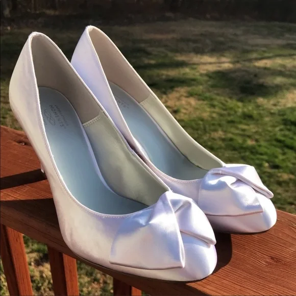 NWOT Unforgettable Moments with Lila Rose, White Size 9 High He… - Picture 2 of 5